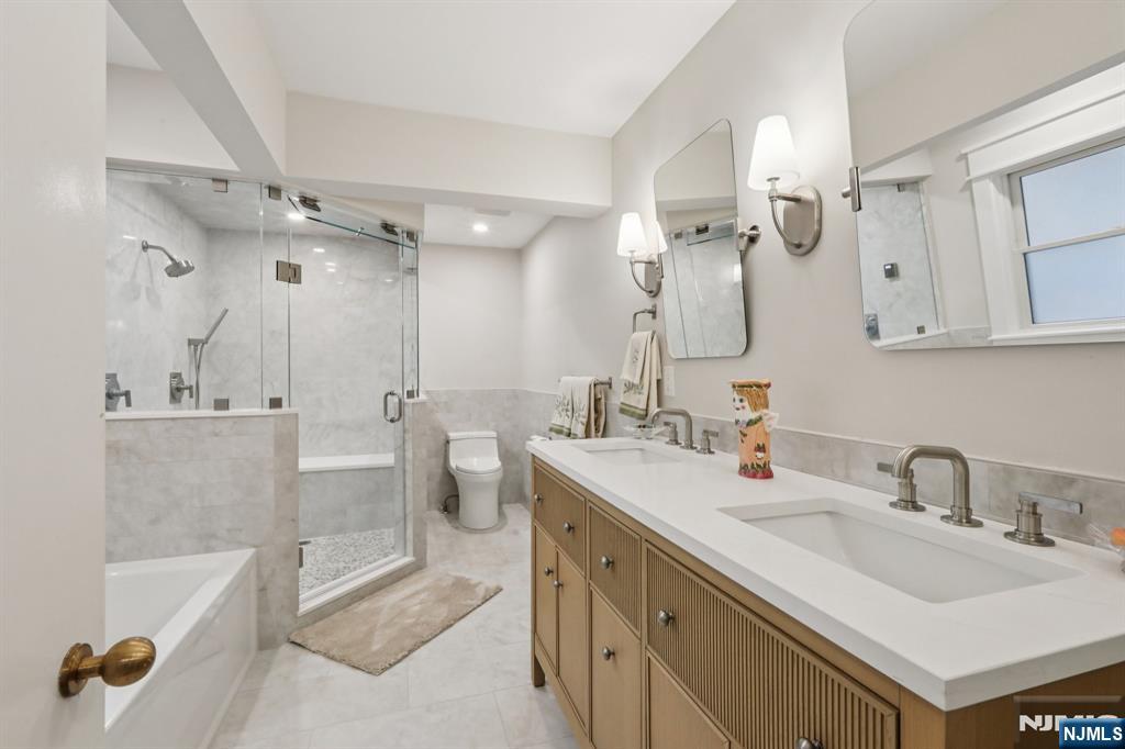 1044 Ramapo Valley Road Mahwah, NJ 07430 - Photo 13 of 47