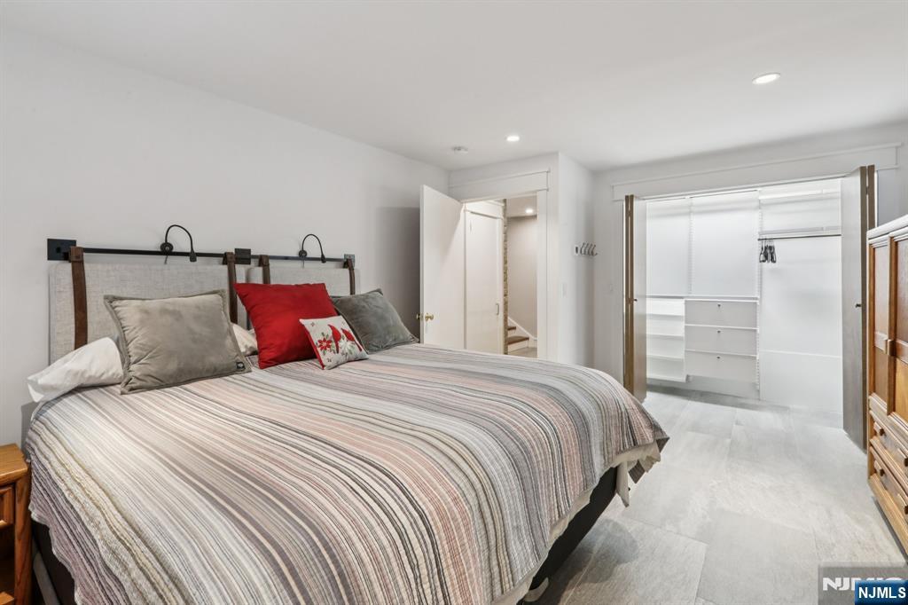 1044 Ramapo Valley Road Mahwah, NJ 07430 - Photo 28 of 47