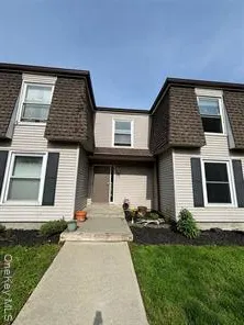 $189,999 | 150 Rinaldi Boulevard, Unit 1C, Poughkeepsie, NY 12601