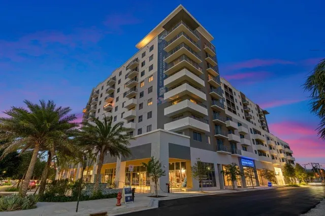 $2,725 | 200 Northeast 1st Avenue, Unit 1027, Pompano Beach, FL 33060