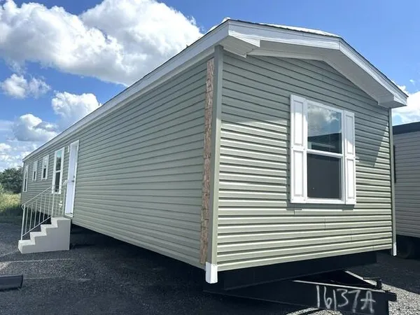 $89,900 | 115 Dutch Drive, Farmington, ME 04938