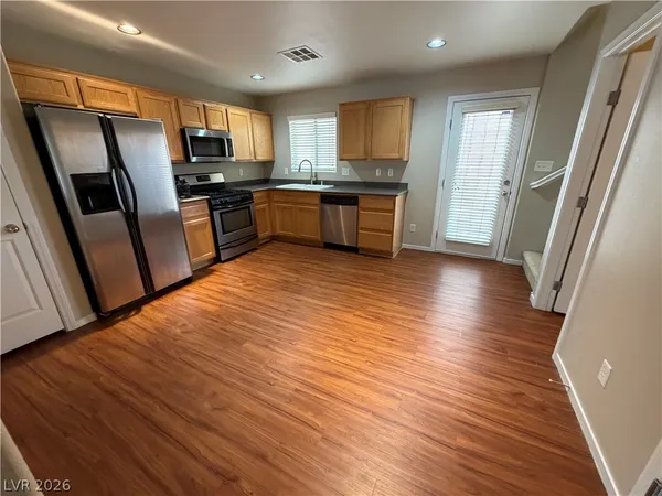 $1,595 | 6912 Smiling Cloud Avenue, Las Vegas, NV 89122