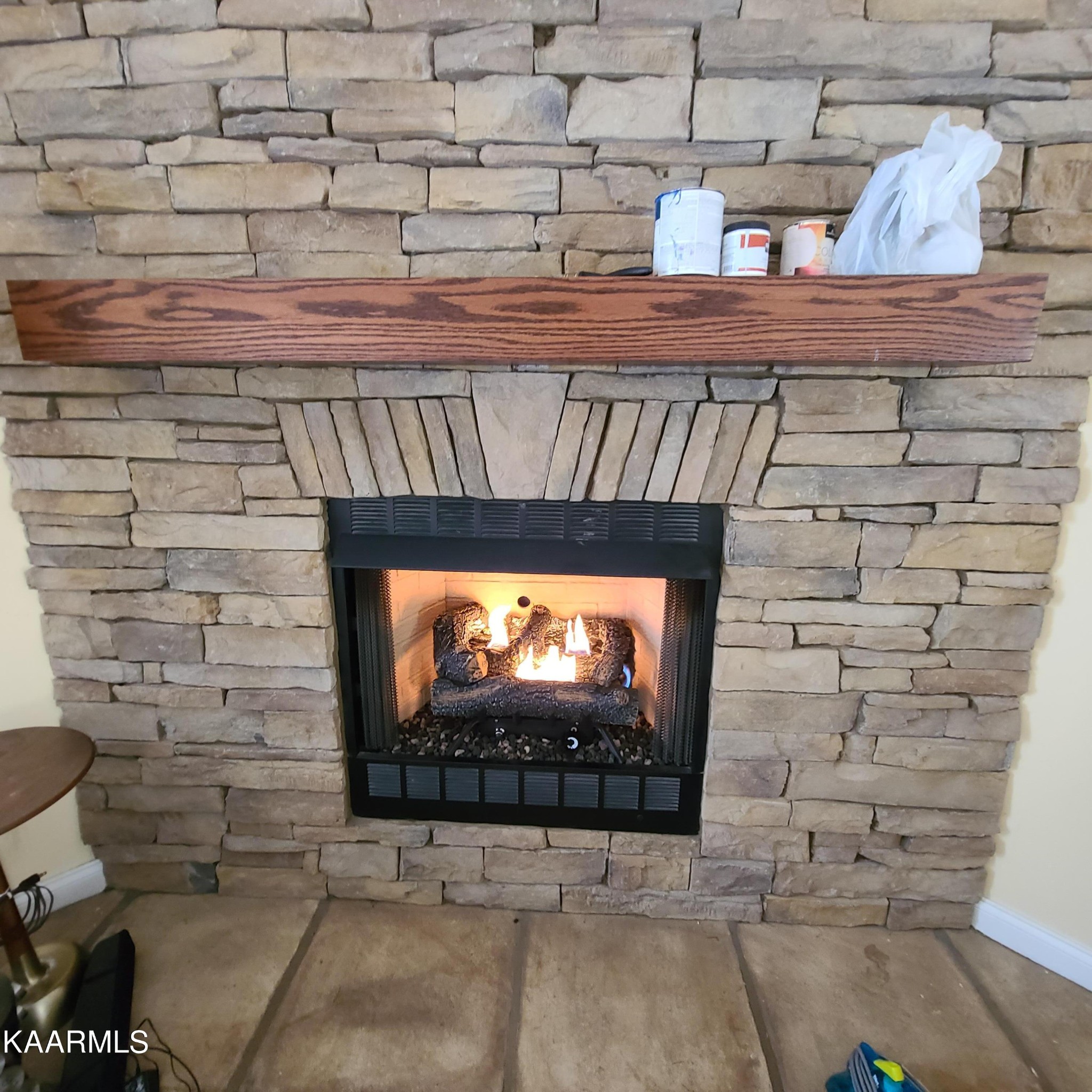 5631 J. Riley W Drive Greenback, TN 37742 - Photo 13 of 28 a living room with fireplace