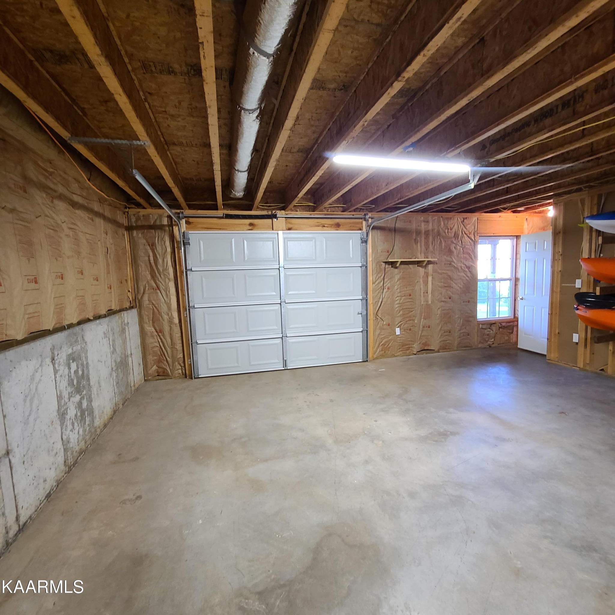 5631 J. Riley W Drive Greenback, TN 37742 - Photo 19 of 28 a view of empty room