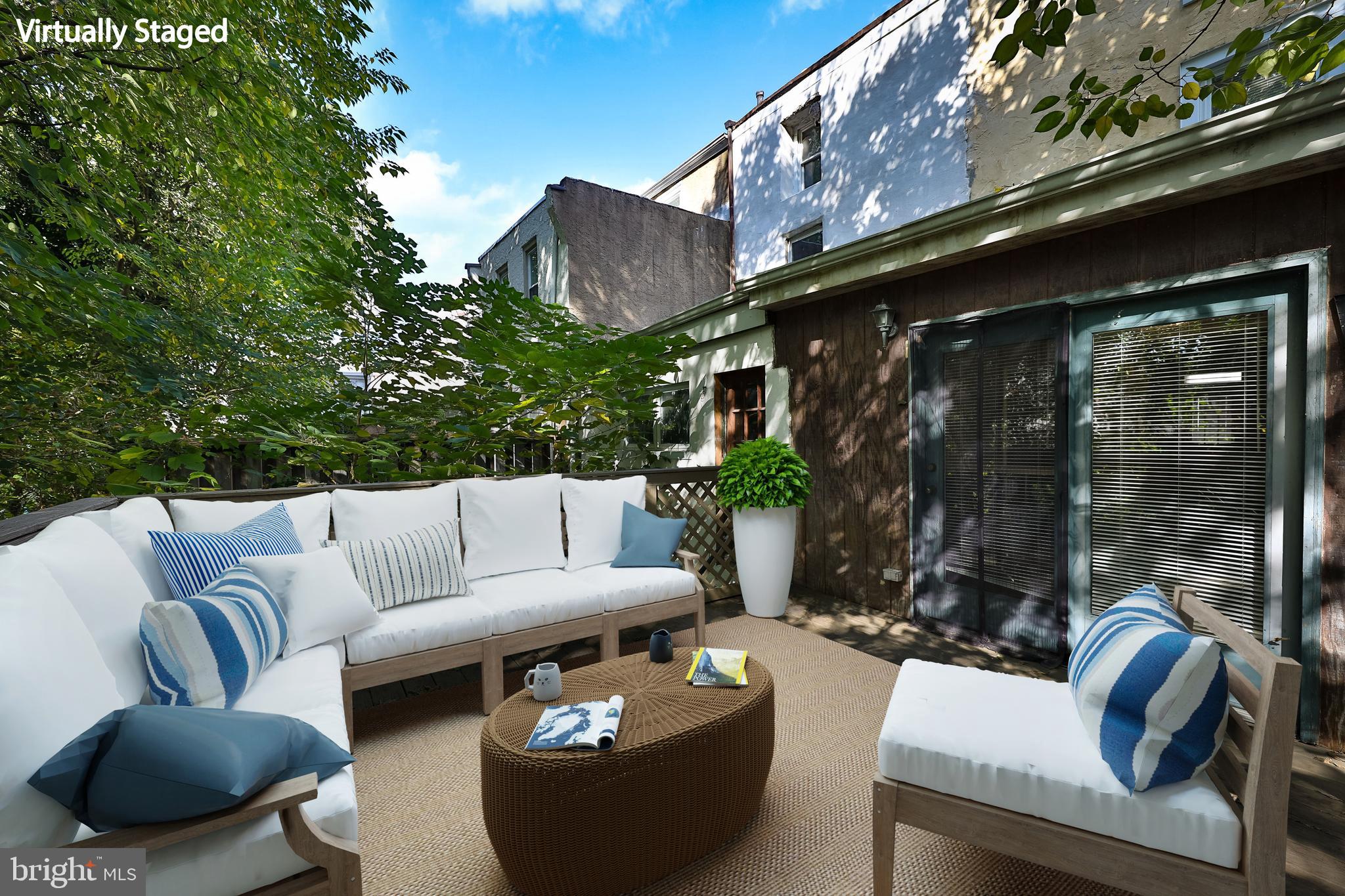 4444 Baker Street Philadelphia, PA 19127 - Photo 15 of 32 Virtually Staged Deck