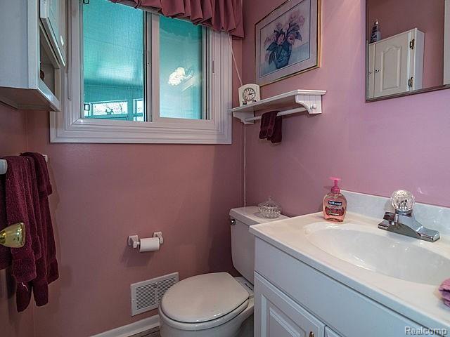 7176 Hatchery Road Waterford, MI 48327 - Photo 32 of 61 31_20.jpg