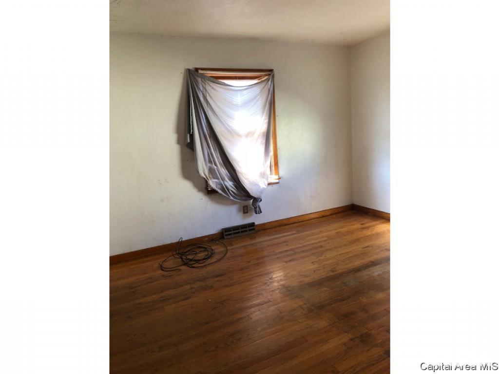 904 South 23rd Street Springfield, IL 62703 - Photo 8 of 10