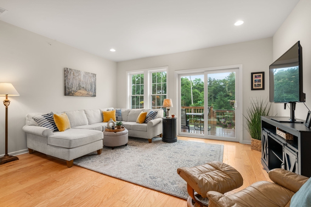 56 Shannon Way, Unit 56 Upton, MA 01568 - Photo 10 of 36