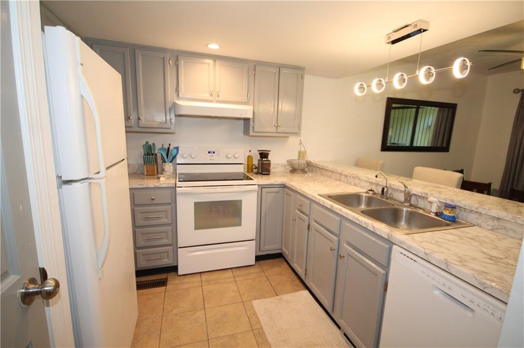 90 Lookout Ridge Drive Columbus, IN 47201 - Photo 8 of 25 Gallery Image 8