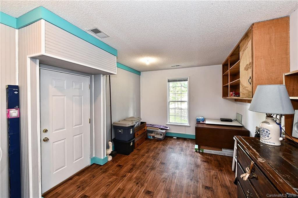 8245 Hunley Ridge Road Matthews, NC 28104 - Photo 18 of 27 Gallery Image 18