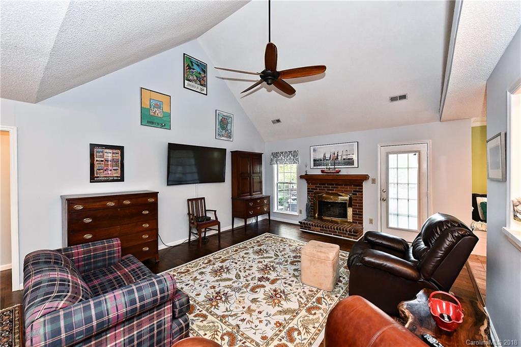 8245 Hunley Ridge Road Matthews, NC 28104 - Photo 4 of 27 Gallery Image 4
