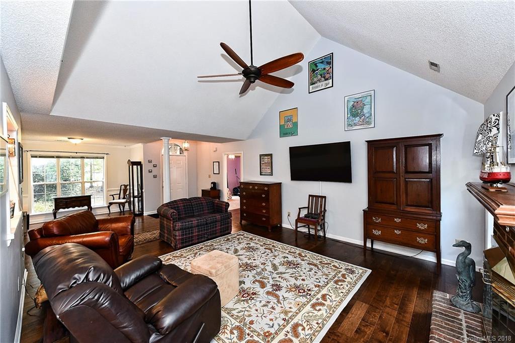 8245 Hunley Ridge Road Matthews, NC 28104 - Photo 5 of 27 Gallery Image 5