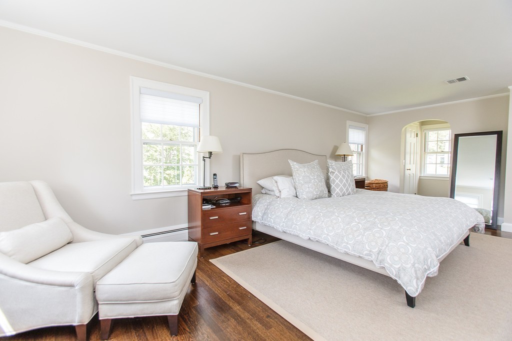 32 Sagamore Road Wellesley, MA 02481 - Photo 15 of 26