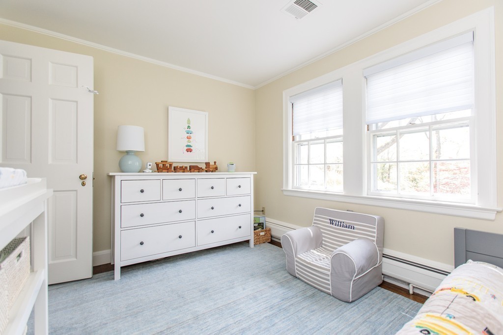 32 Sagamore Road Wellesley, MA 02481 - Photo 18 of 26