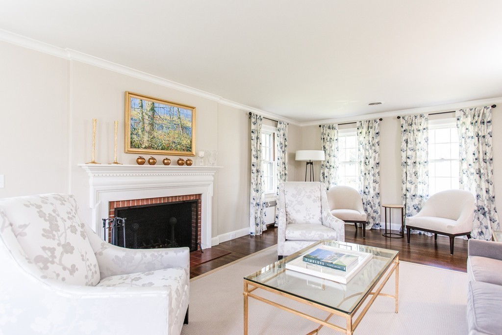 32 Sagamore Road Wellesley, MA 02481 - Photo 4 of 26