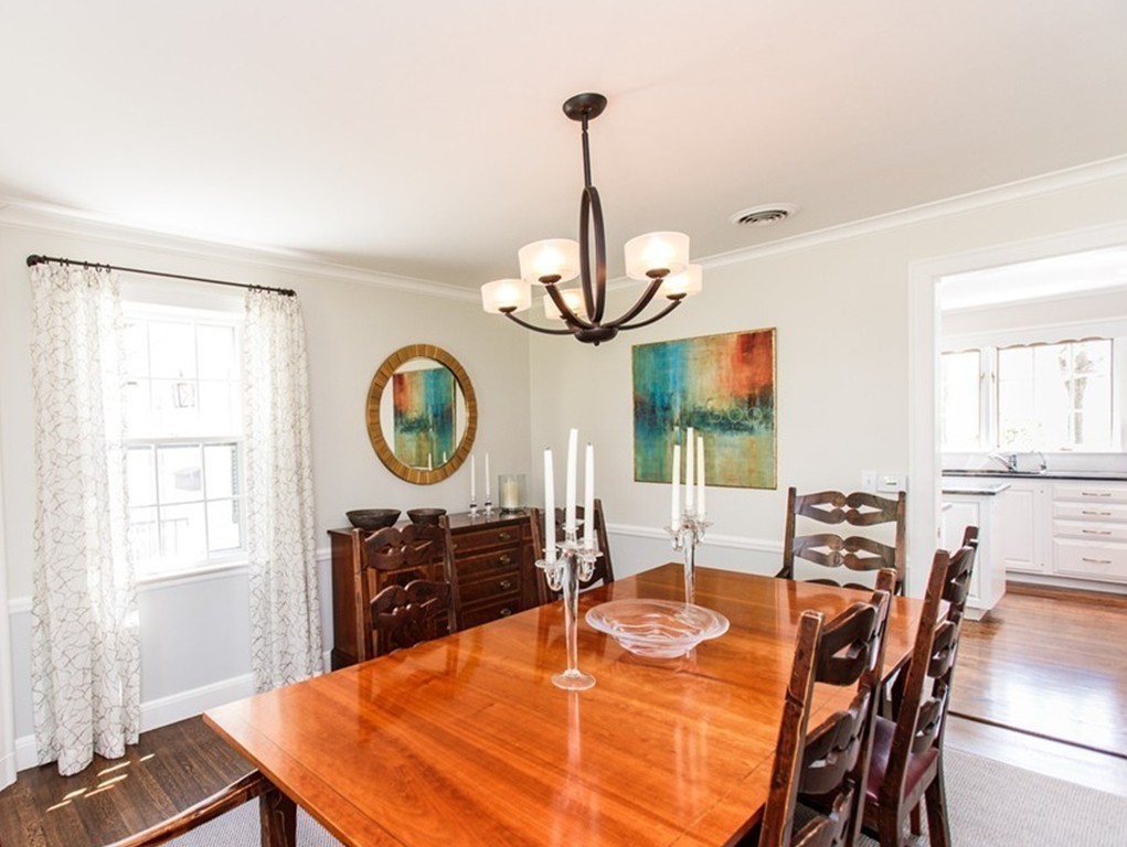 32 Sagamore Road Wellesley, MA 02481 - Photo 8 of 26