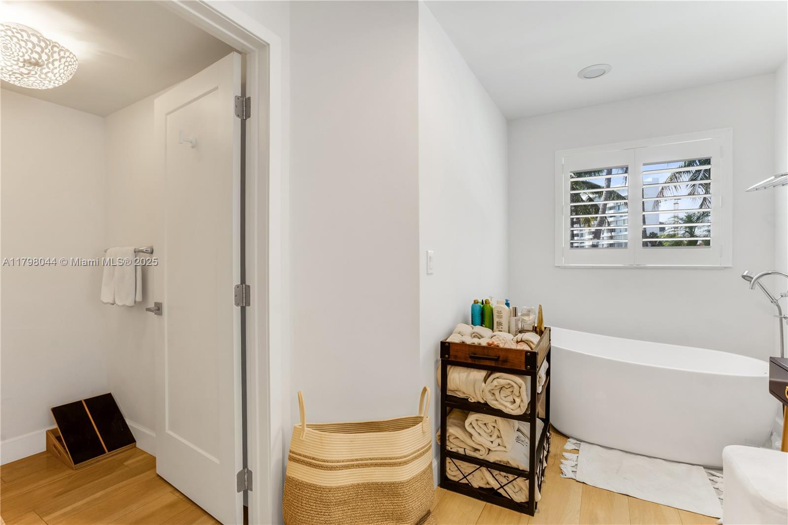 9300 Bay Drive Surfside, FL 33154 - Photo 16 of 36