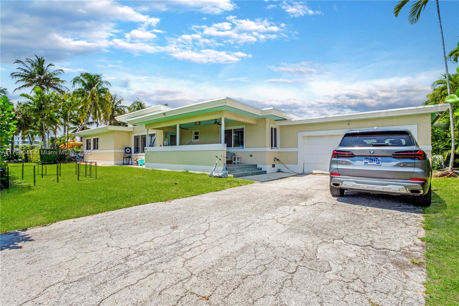 9300 Bay Drive Surfside, FL 33154 - Photo 33 of 36