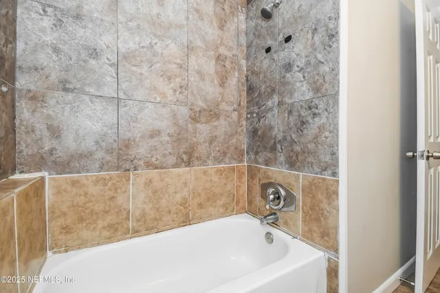 $1,500 | 6418 Ballejo Court North, Jacksonville, FL 32210