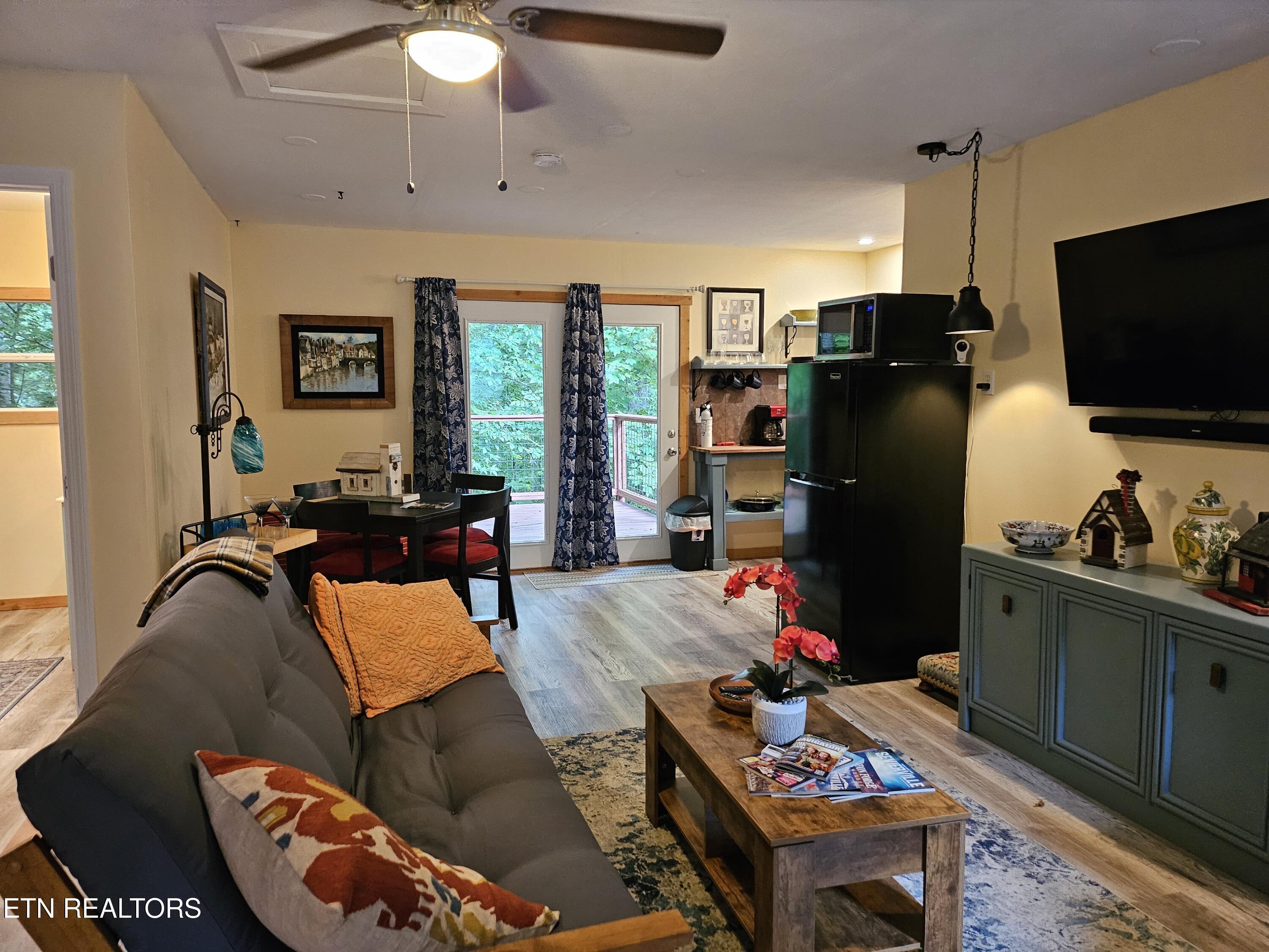 2346 Jericho Road Maryville, TN 37803 - Photo 30 of 33 Cottage interior 2