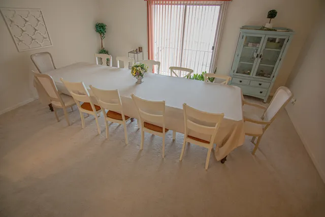 $259,000 | 4050 Dundee Road, Unit 203, Northbrook, IL 60062