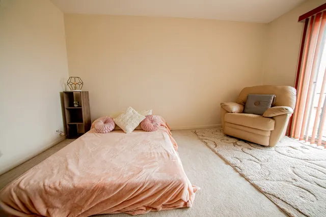 $259,000 | 4050 Dundee Road, Unit 203, Northbrook, IL 60062