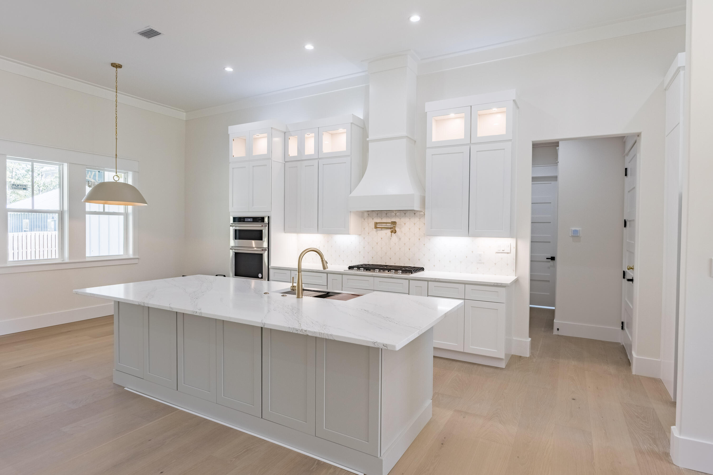 186 Hibernate Way Freeport, FL 32439 - Photo 5 of 48 Chefs kitchen