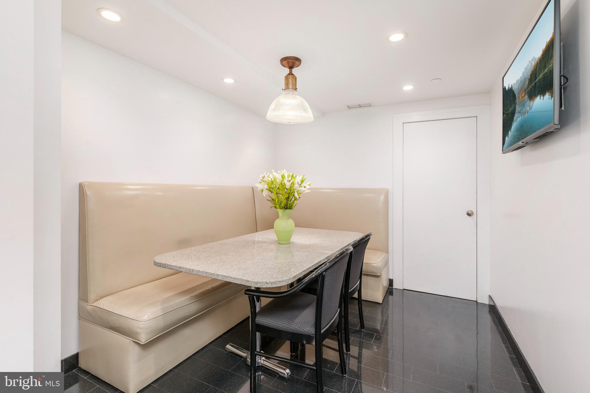 202 West Rittenhouse Square, Unit 1208 Philadelphia, PA 19103 - Photo 23 of 68 Gallery Image 23