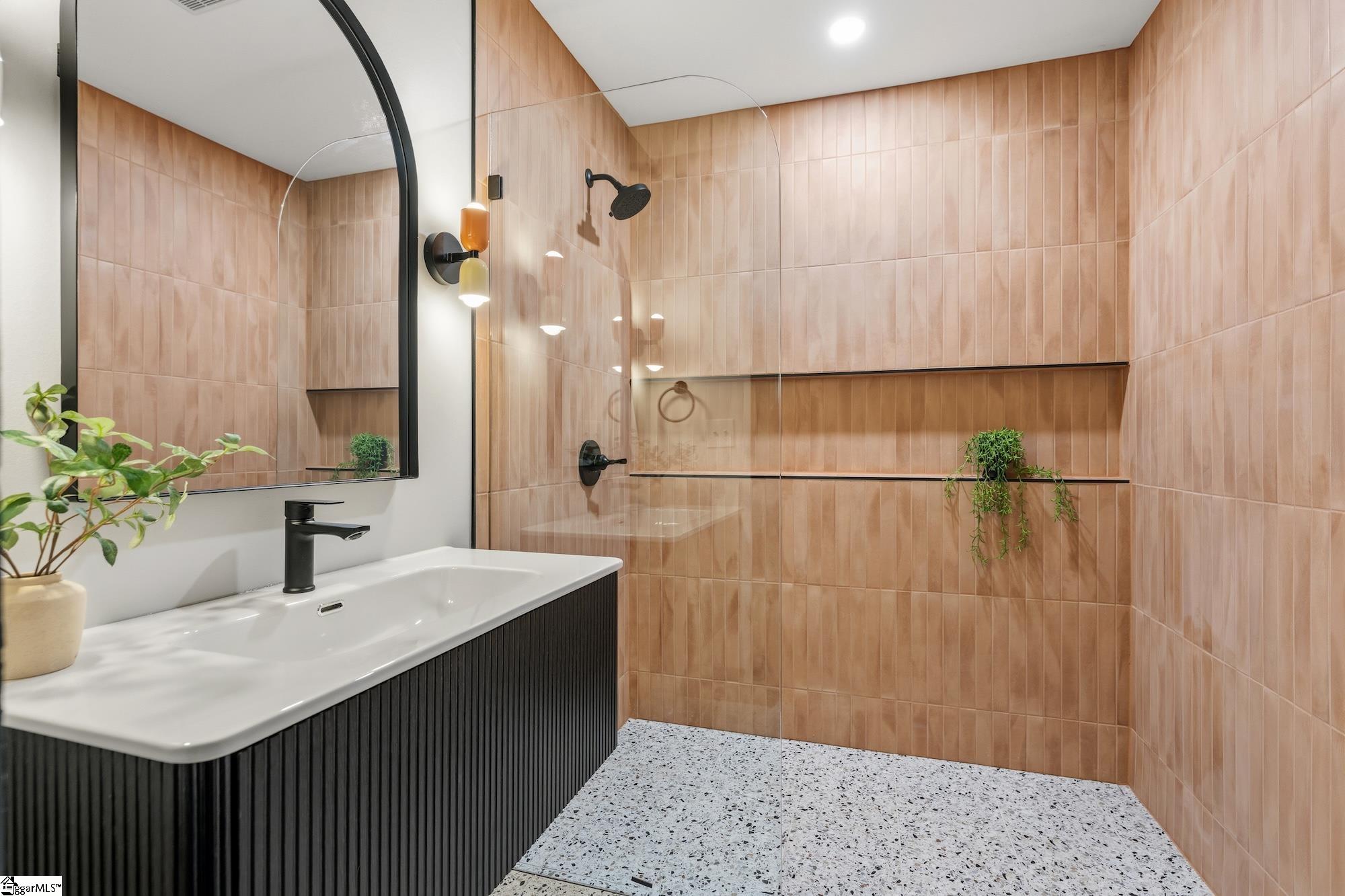 806 Perry Road Greenville, SC 29609 - Photo 19 of 38