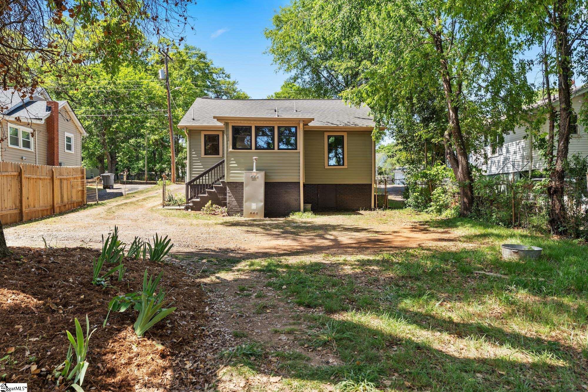 806 Perry Road Greenville, SC 29609 - Photo 31 of 38