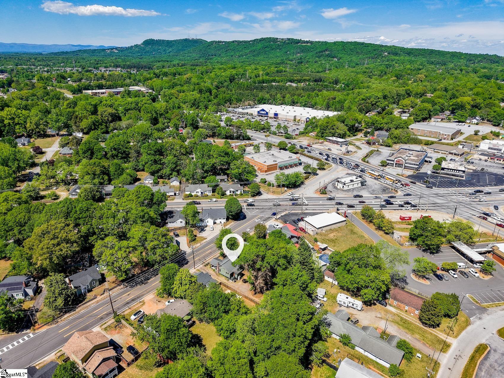 806 Perry Road Greenville, SC 29609 - Photo 33 of 38