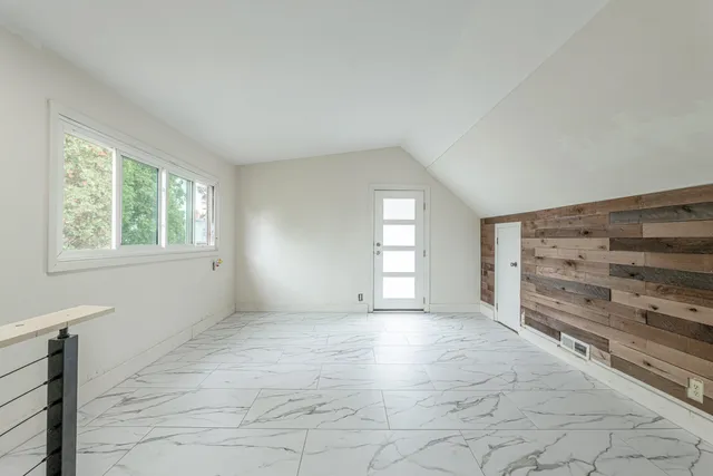 $315,000 | 512 4th, New Glarus, WI 53574