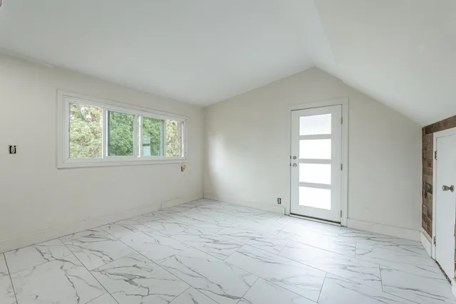 $315,000 | 512 4th, New Glarus, WI 53574