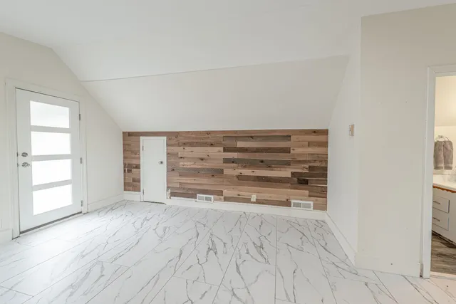 $315,000 | 512 4th, New Glarus, WI 53574