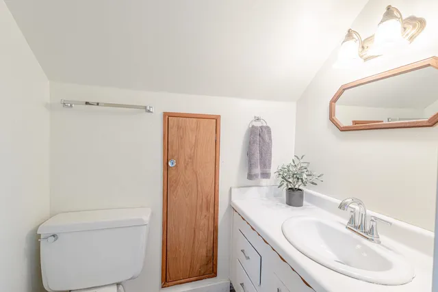 $315,000 | 512 4th, New Glarus, WI 53574