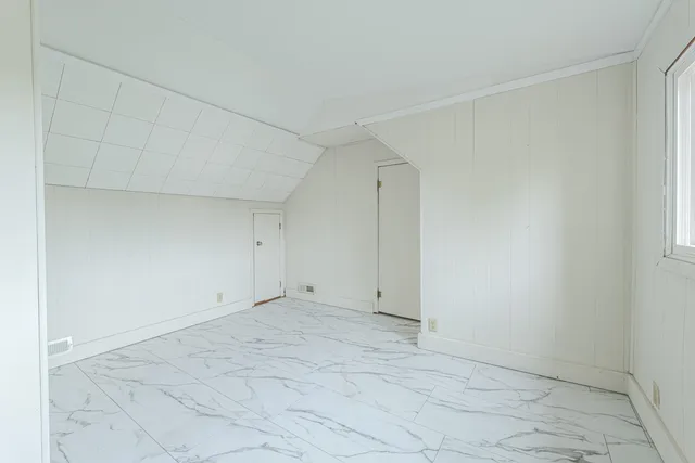 $315,000 | 512 4th, New Glarus, WI 53574