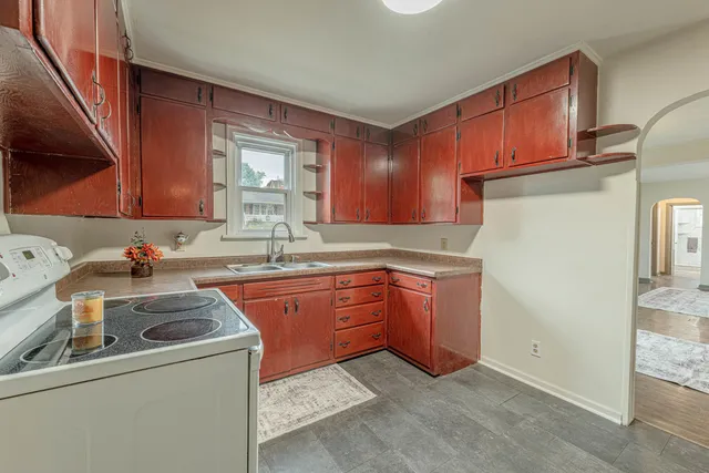 $315,000 | 512 4th, New Glarus, WI 53574