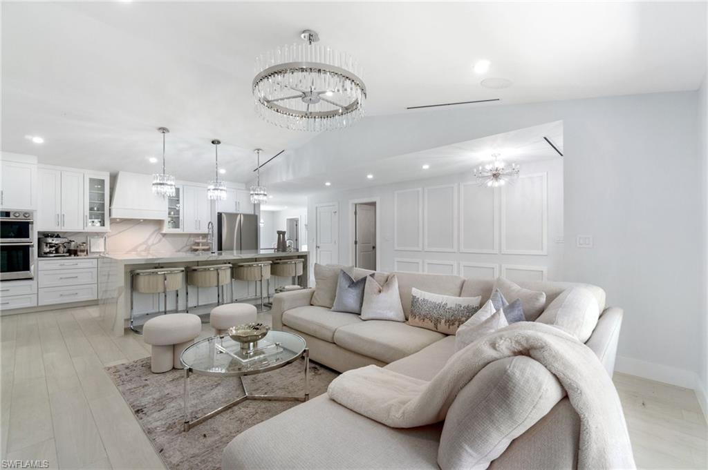 4106 3rd Avenue Southwest Naples, FL 34119 - Photo 3 of 38