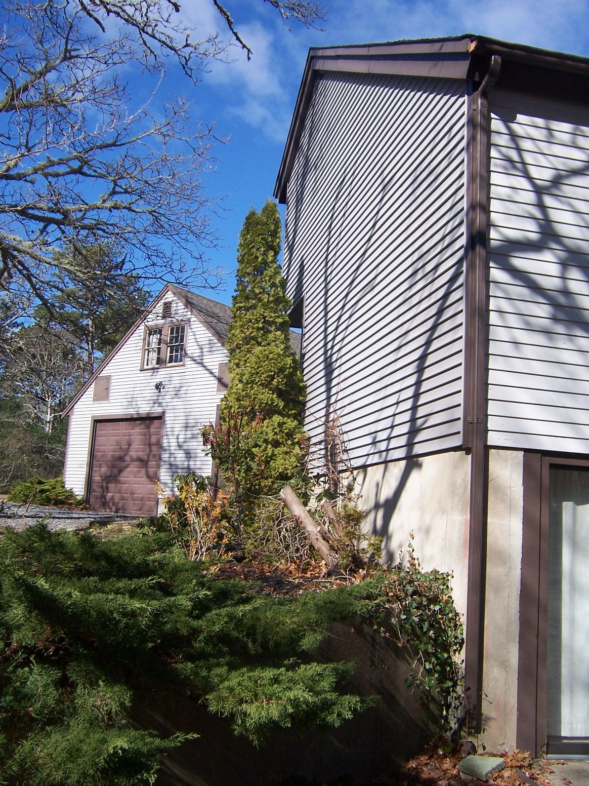 915 School House Road Eastham, MA 02642 - Photo 4 of 35 100_2703