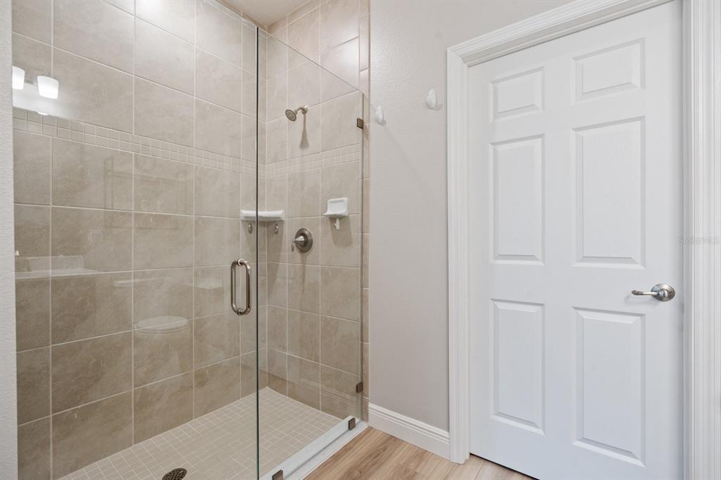20 Oakleaf Way Palm Coast, FL 32137 - Photo 17 of 41 Large walk in shower in master bathroom