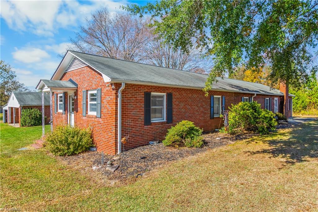 2007 Farmington Road Mocksville, NC 27028 - Photo 3 of 46