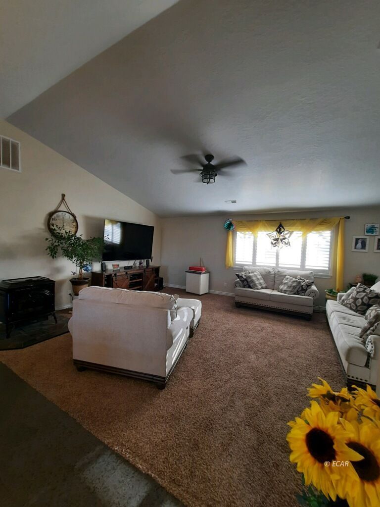 297 Springfield Parkway Spring Creek, NV 89815 - Photo 6 of 30 Gallery Image 6