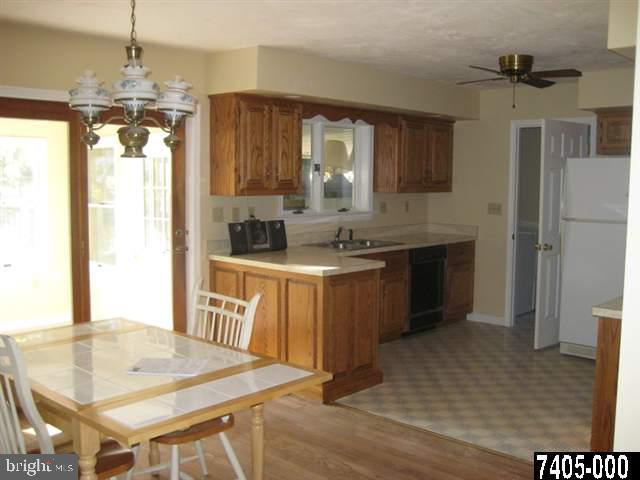 52 Hillside Road Hanover, PA 17331 - Photo 2 of 18 Gallery Image 2