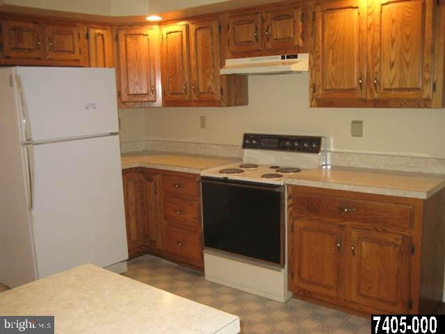 52 Hillside Road Hanover, PA 17331 - Photo 3 of 18 Gallery Image 3