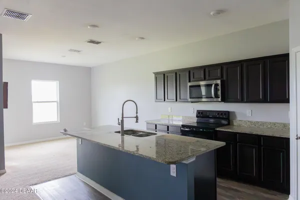 $2,350 | 3017 Blue Shores Way, New Smyrna Beach, FL 32168