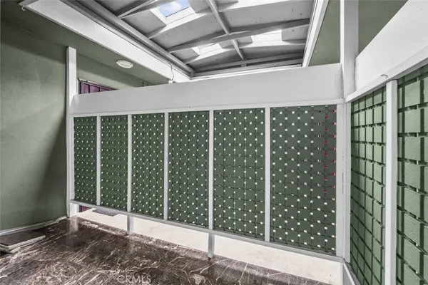 $2,000 | 6160 Whitsett Avenue, Unit 8, North Hollywood, CA 91606