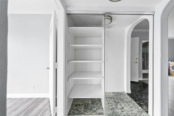 $2,000 | 6160 Whitsett Avenue, Unit 8, North Hollywood, CA 91606