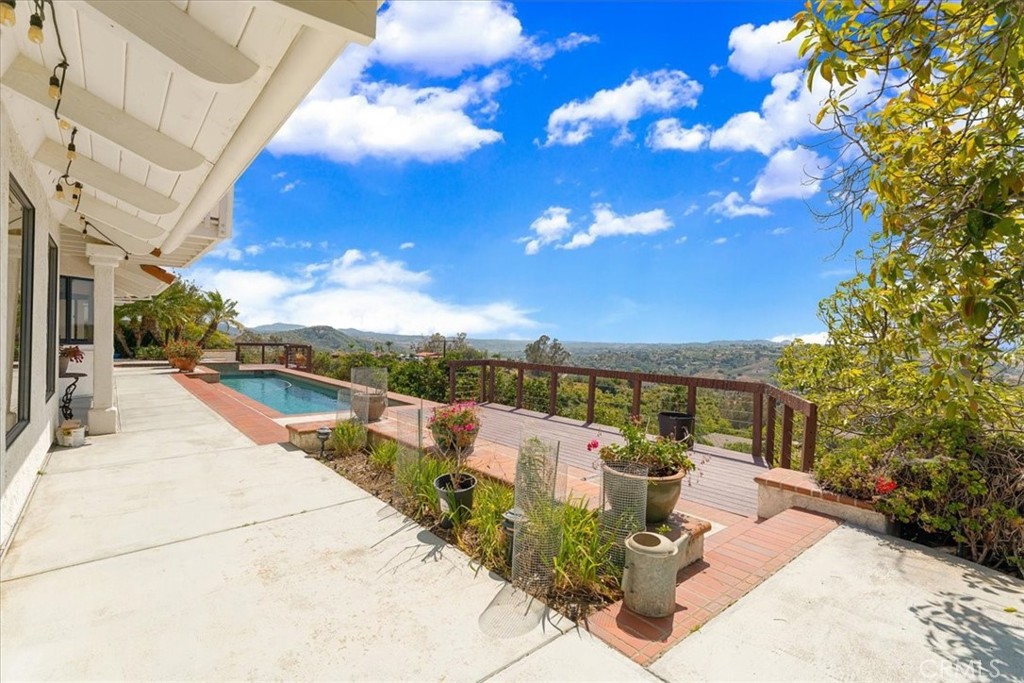 2323 Wilt Road Fallbrook, CA 92028 - Photo 43 of 63