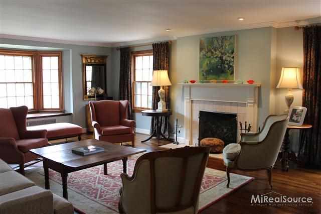 1038 Audubon Road Grosse Pointe, MI 48230 - Photo 3 of 23 31146216-2.JPG