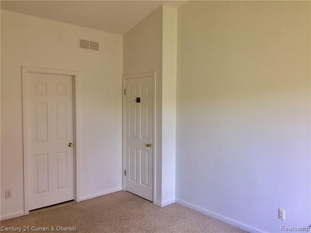 706 North Brady Road Dearborn, MI 48124 - Photo 17 of 20